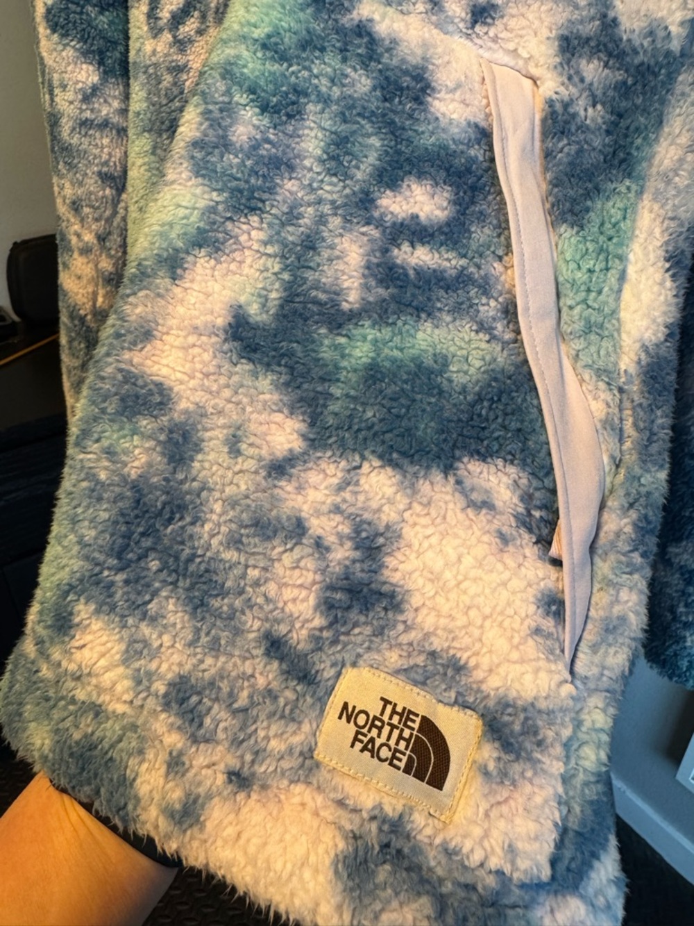 The North Face Blue, White and Green Tie-Dye Sherpa Half-Zip Pullover - Picture 3 of 3